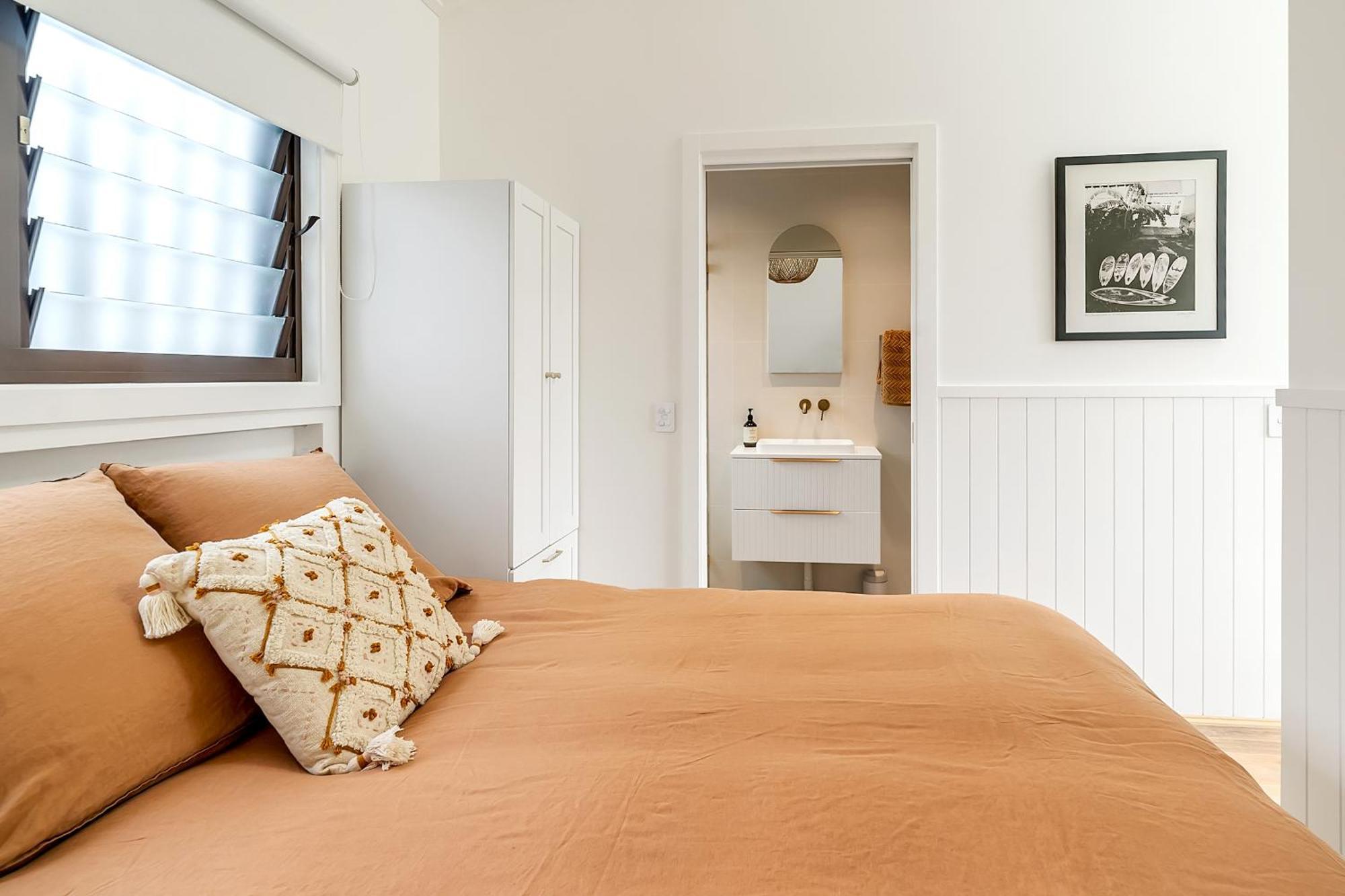Gorgeous 1 Bed Short Walk To Everything In Manly Sydney