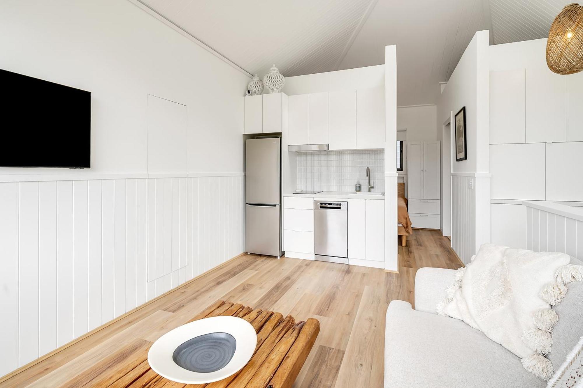 Gorgeous 1 Bed Short Walk To Everything In Manly Sydney